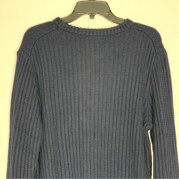 Slate & Stone Textured Weave Crew Neck Sweater in Navy - Picture 6 of 10